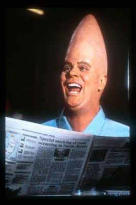 Coneheads! - Hilarious Extraterrestrial Shenanigans and an Outstanding Cast Led by Dan Aykroyd!